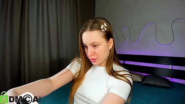 Candy Cansew online show from February 2026 09:22:02 AM