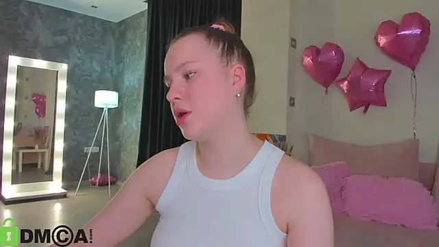 Snapshot of Candy_Cansew chatting on May 2026 01:04:01 AM Candy Cansew online show from May 2026 01:04:01 AM