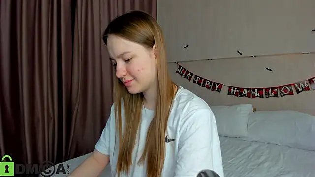 Candy Cansew online show from October 2025 01:04:02 AM