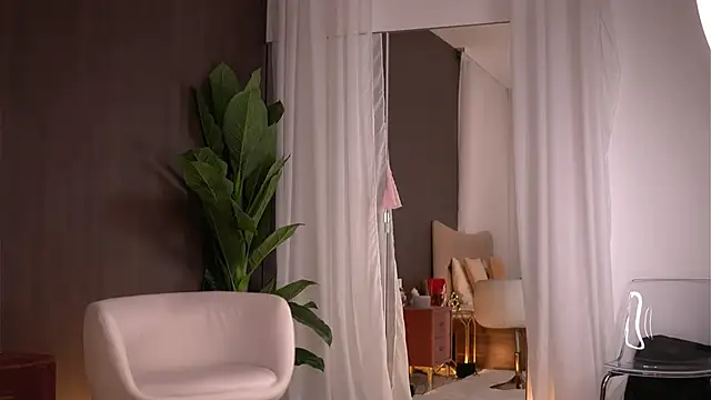 ChloeDevine online show from June 2026 03:11:02 AM