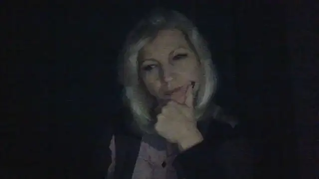 Snapshot of AidaRay chatting on November 2025 09:09:02 PM AidaRay online show from November 2025 09:09:02 PM