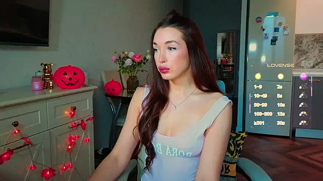 yourr Evaa online show from November 2025 02:27:01 AM