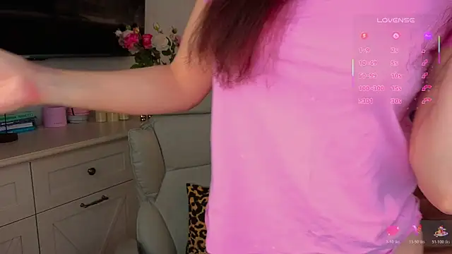 yourr Evaa online show from April 2026 02:37:02 AM