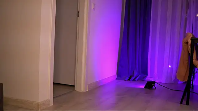 Snapshot of AryaDeluna chatting on November 2025 08:02:01 PM AryaDeluna online show from November 2025 08:02:01 PM