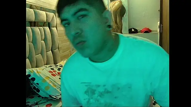 Snapshot of SmithBrigerton chatting on December 2025 05:06:02 AM SmithBrigerton online show from December 2025 05:06:02 AM