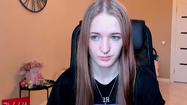 KateKayer online show from November 2025 10:41:02 AM