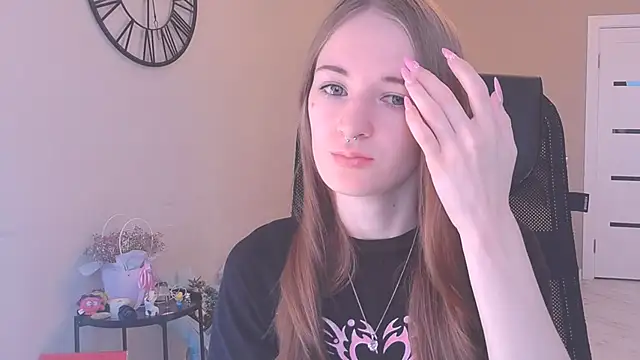 KateKayer online show from September 2025 08:36:02 AM