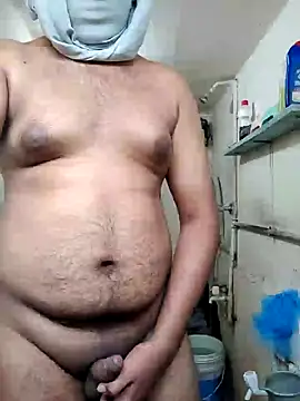 Brown69 guy online show from February 2026 07:37:02 AM