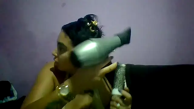 querida777 online show from October 2025 12:00:02 AM