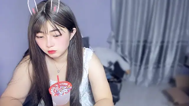 yuki3366 online show from November 2025 03:38:02 PM