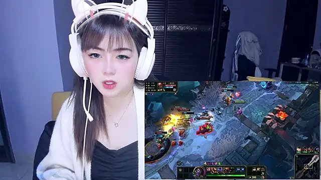 Snapshot of yuki3366 chatting on February 2026 09:42:01 AM yuki3366 online show from February 2026 09:42:01 AM