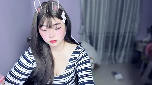 yuki3366 online show from December 2025 12:15:02 PM