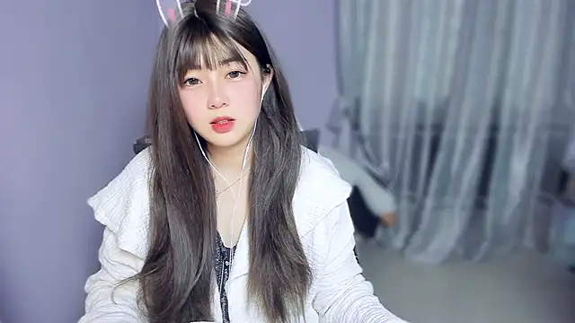 yuki3366 online show from November 2025 03:32:02 AM