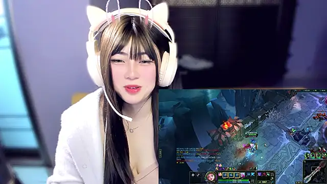 yuki3366 online show from March 2026 03:33:01 AM