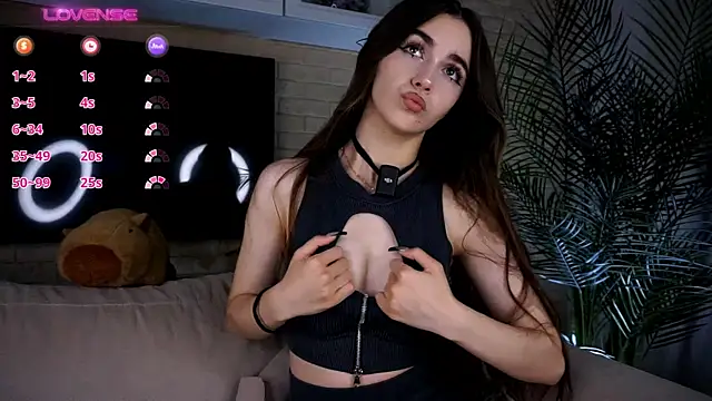 Snapshot of CupSizeGirl chatting on September 2025 04:18:01 PM CupSizeGirl online show from September 2025 04:18:01 PM