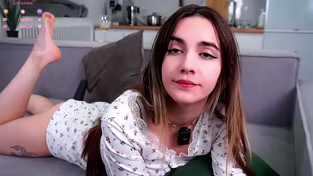 CupSizeGirl online show from November 2025 01:22:02 PM