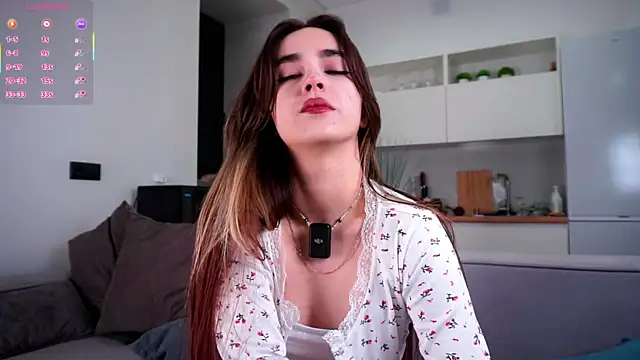 CupSizeGirl online show from December 2025 01:10:02 PM