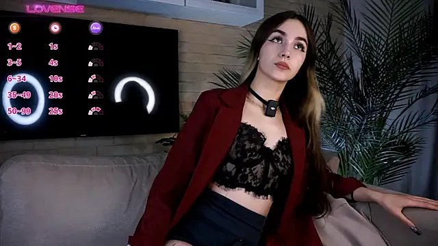 Snapshot of CupSizeGirl chatting on September 2025 04:05:01 PM CupSizeGirl online show from September 2025 04:05:01 PM