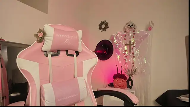 Paprika  online show from October 2025 06:41:02 PM