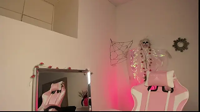 Paprika  online show from October 2025 06:32:02 PM