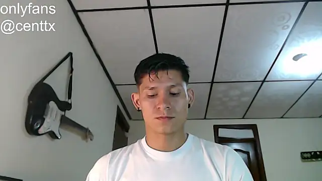 axel moreno online show from September 2025 02:22:02 AM