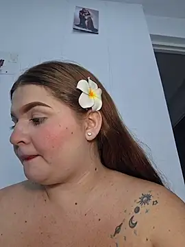 valentina-diiaz online show from March 2026 01:23:02 AM