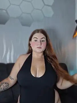 valentina-diiaz online show from April 2026 01:06:02 PM