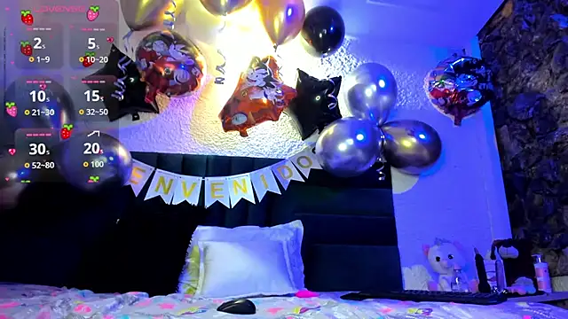 JennMuriel  online show from November 2025 11:53:01 AM