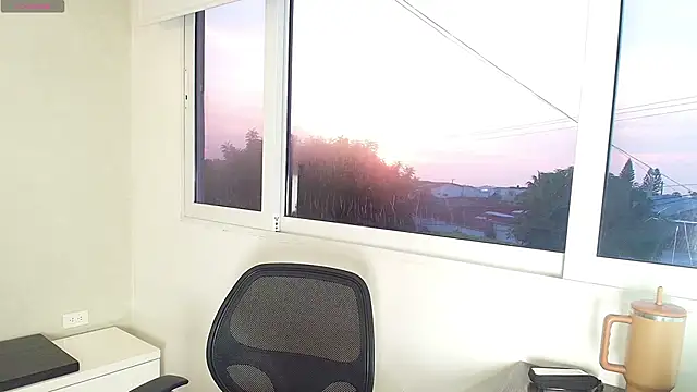  Victoria Collins online show from November 2025 11:03:02 AM