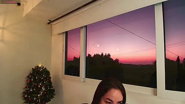  Victoria Collins online show from November 2025 10:48:01 AM