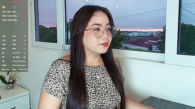  Victoria Collins online show from October 2025 11:11:02 AM