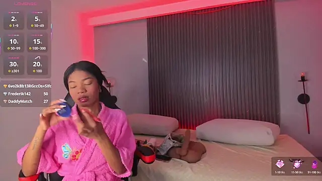 Snapshot of ciara_blake chatting on November 2025 08:09:02 PM ciara blake online show from November 2025 08:09:02 PM