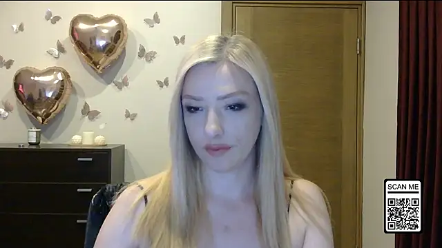 Snapshot of Wild_Silk_Desire chatting on June 2026 04:18:02 PM Wild Silk Desire online show from June 2026 04:18:02 PM