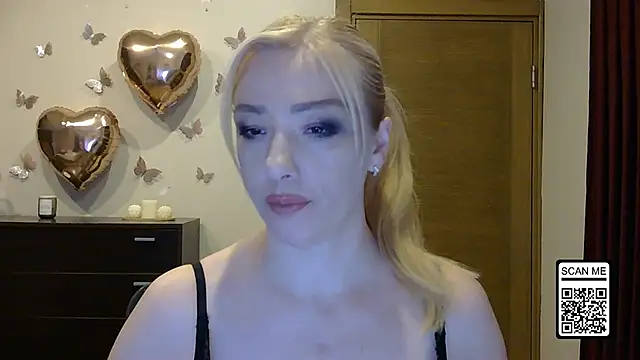 Snapshot of Wild_Silk_Desire chatting on May 2026 06:07:02 PM Wild Silk Desire online show from May 2026 06:07:02 PM