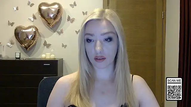 Snapshot of Wild_Silk_Desire chatting on May 2026 06:12:01 PM Wild Silk Desire online show from May 2026 06:12:01 PM
