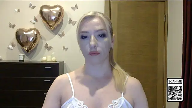 Snapshot of Wild_Silk_Desire chatting on May 2026 06:09:01 PM Wild Silk Desire online show from May 2026 06:09:01 PM