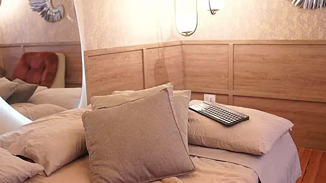 Susan wall online show from January 2026 01:15:02 PM