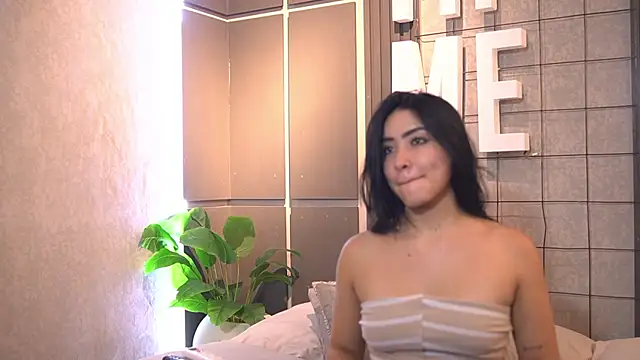 Susan wall online show from April 2026 01:01:02 PM