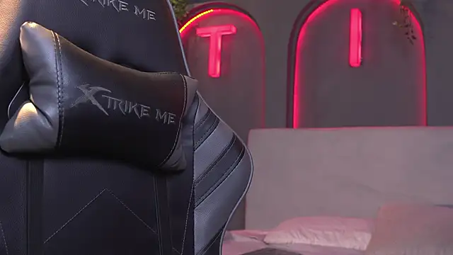 Susan wall online show from March 2026 01:26:02 PM