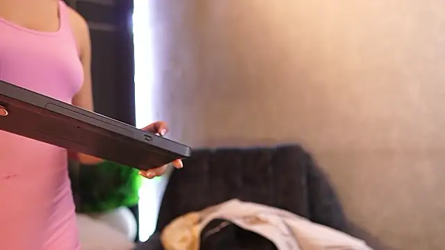 Susan wall online show from March 2026 12:56:01 PM