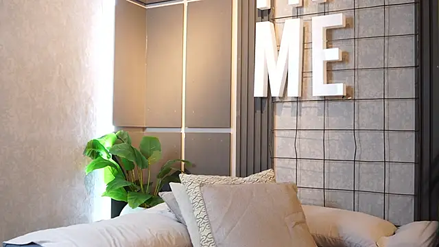 Susan wall online show from April 2026 01:15:01 PM