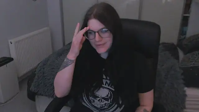 Snapshot of GothSuccubusBabe chatting on June 2026 10:58:01 PM GothSuccubusBabe online show from June 2026 10:58:01 PM