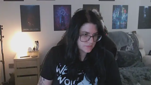 GothSuccubusBabe online show from October 2025 04:30:02 PM