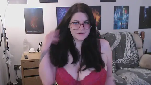 GothSuccubusBabe online show from December 2025 05:33:01 PM