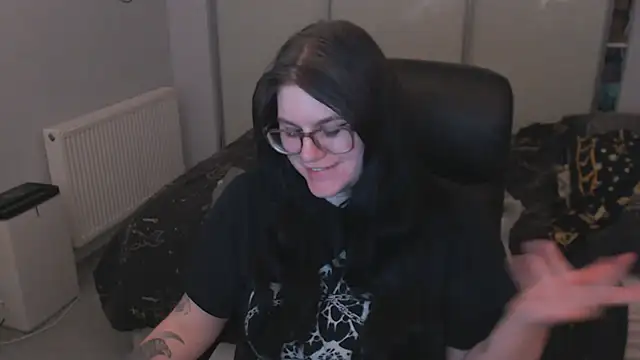 Snapshot of GothSuccubusBabe chatting on May 2026 11:54:01 PM GothSuccubusBabe online show from May 2026 11:54:01 PM