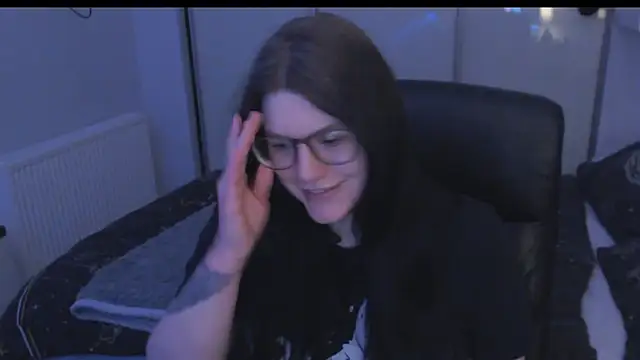 GothSuccubusBabe online show from February 2026 08:08:01 PM