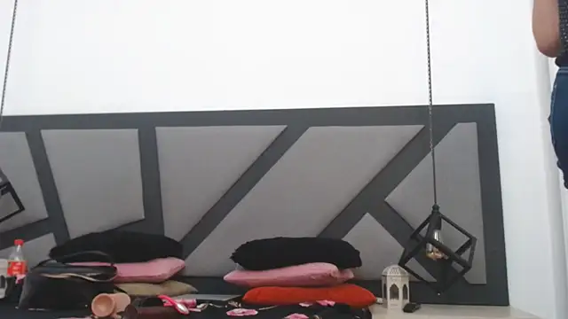 amanda ramirez online show from July 2026 09:26:01 PM