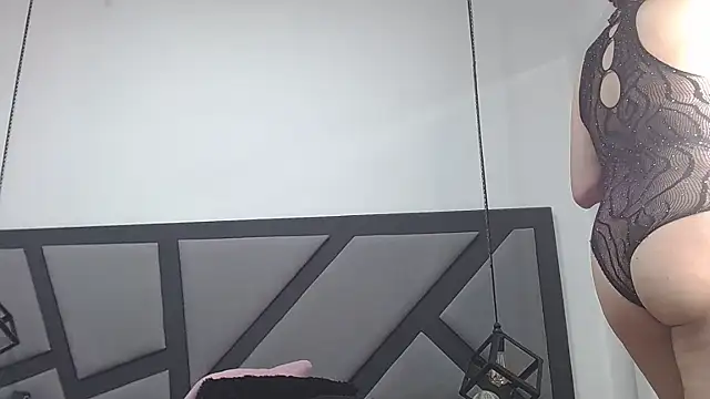 amanda ramirez online show from May 2026 11:27:01 AM