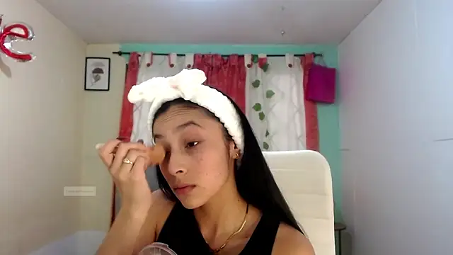 vale miel online show from November 2025 09:59:01 PM