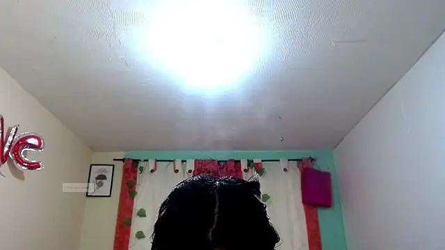 vale miel online show from October 2025 06:10:01 PM